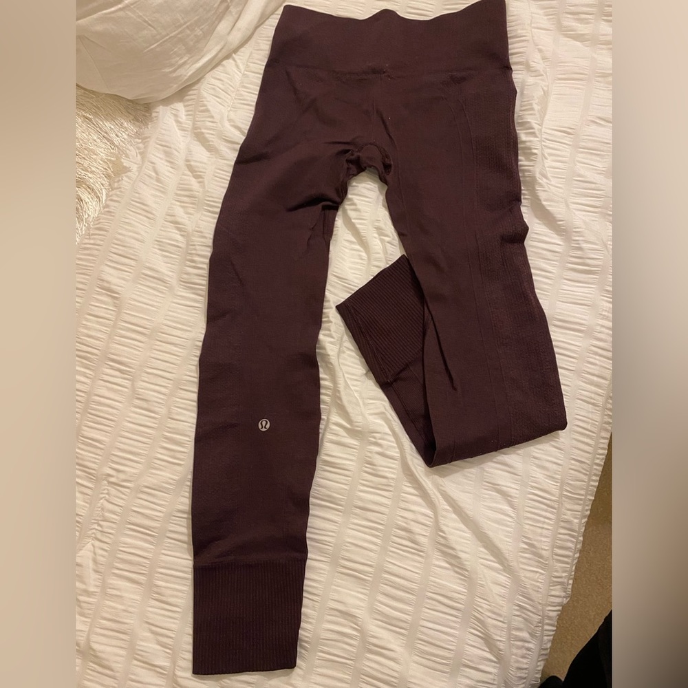 Rarely worn lululemon leggings!